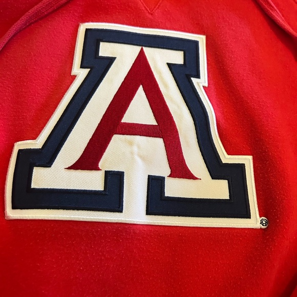 University of Arizona red size medium hoodie - Picture 3 of 4